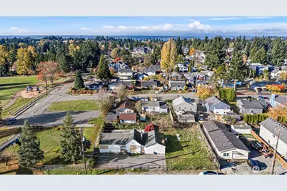 12451 1st Ave S, Seattle, WA 98168 - Photo 1