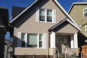 5031 12th Ave NE, Seattle, WA 98105 - Photo 1