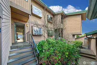 23001 Lakeview Drive #I-206, Mountlake Terrace, WA 98043 - Photo 1