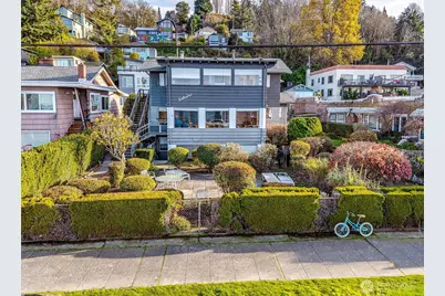 2236 Alki Avenue SW, Seattle, WA 98116 - Photo 1