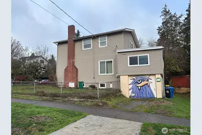 4302 Meridian Avenue N, Seattle, WA 98103 - Photo 1