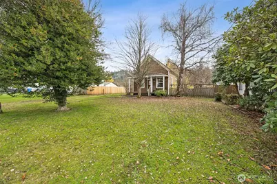 1408 12th Avenue SE, Puyallup, WA 98372 - Photo 1