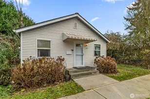 335 N Madison St, Monroe, WA 98272 - Photo 1