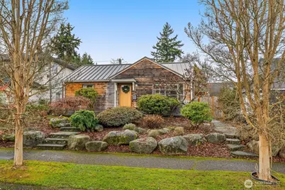 5143 46th Avenue NE, Seattle, WA 98105 - Photo 1