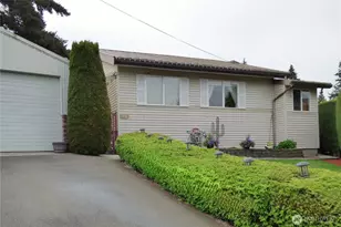 326 Prestwick Dr, Camano Island, WA 98282 - Photo 1