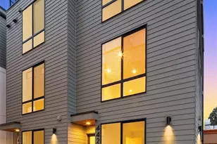 4422 1st Ave NE, Seattle, WA 98105 - Photo 1