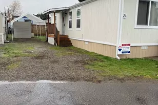 10302 Lakeview Ave SW, Lakewood, WA 98499 - Photo 1