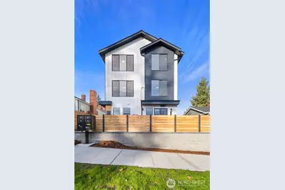 528 N 72nd Street, Seattle, WA 98103 - Photo 1