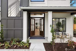 12905 SE 4th Pl, Bellevue, WA 98005 - Photo 1