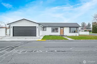 307 3rd Avenue NE, Quincy, WA 98848 - Photo 1