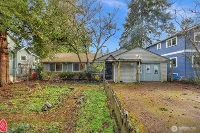 11532 19th Avenue NE, Seattle, WA 98125 - Photo 1