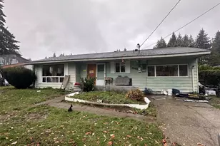 2108 NE Bellpark Dr, Bremerton, WA 98310 - Photo 1