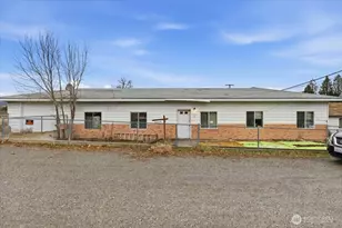 310 Center St, Grand Coulee, WA 99133 - Photo 1