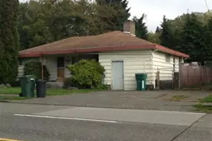 6826 25th Ave NE, Seattle, WA 98115 - Photo 1