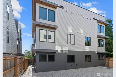 4519 D Bagley Avenue N, Seattle, WA 98103 - Photo 1