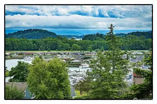 433 Klickitat, La Conner, WA 98257 - Photo 1