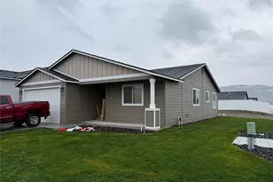 2312 2nd St SE, East Wenatchee, WA 98802 - Photo 1