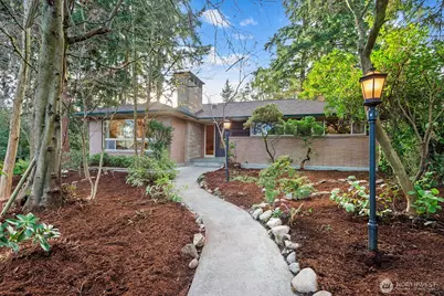 135 NE 135th Street, Seattle, WA 98125 - Photo 1