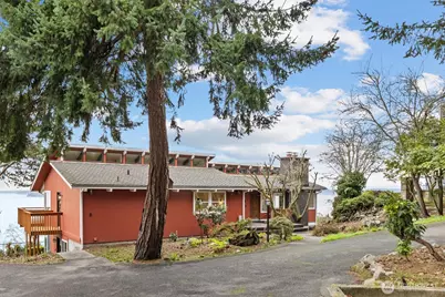 123 S 216th Street, Normandy Park, WA 98198 - Photo 1