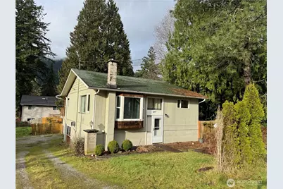 377 Lakeside Drive, Sedro Woolley, WA 98284 - Photo 1