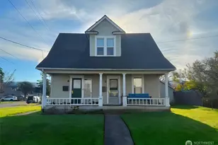 618 Kentucky St, Bellingham, WA 98225 - Photo 1