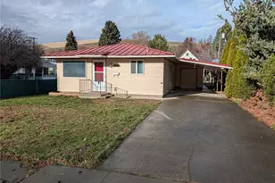 119 E Richmond Ave, Dayton, WA 99328 - Photo 1