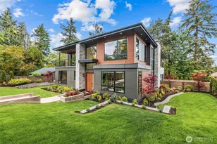 8458 NE 9th St, Medina, WA 98039 - Photo 1