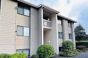 1327 S Puget Dr, Renton, WA 98055 - Photo 1