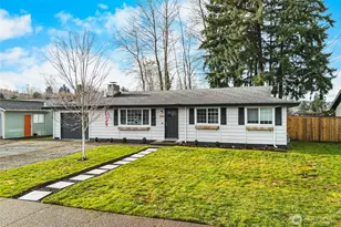924 9th St SW, Puyallup, WA 98371 - Photo 1
