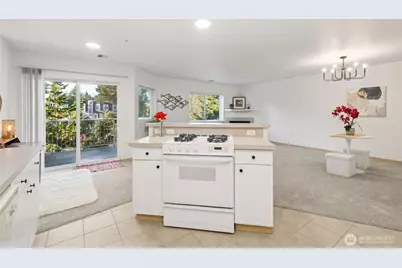 1318 37th Street #2228, Everett, WA 98201 - Photo 1