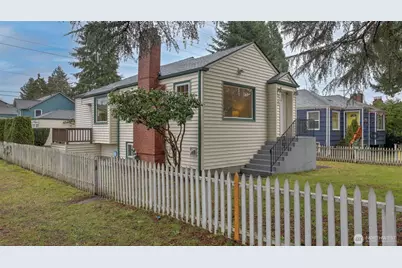 9752 Evanston Avenue N, Seattle, WA 98103 - Photo 1