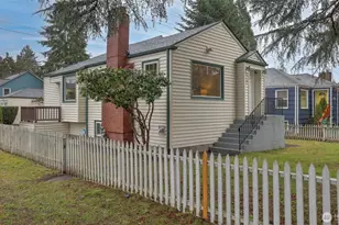 9752 Evanston Ave N, Seattle, WA 98103 - Photo 1