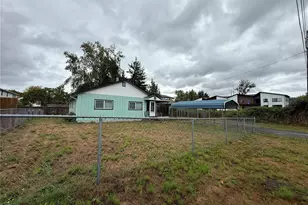 1015 Willow St, Kelso, WA 98626 - Photo 1