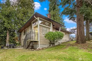 8450 24th Ave SW, Seattle, WA 98106 - Photo 1