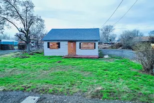 512 Keys Rd, Yakima, WA 98901 - Photo 1