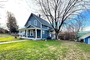 112 S 6th St, Dayton, WA 99328 - Photo 1