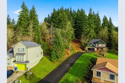 945 Edinburgh Court, Kelso, WA 98626 - Photo 1
