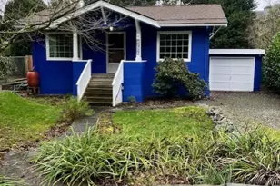 10727 Phinney Ave N, Seattle, WA 98133 - Photo 1