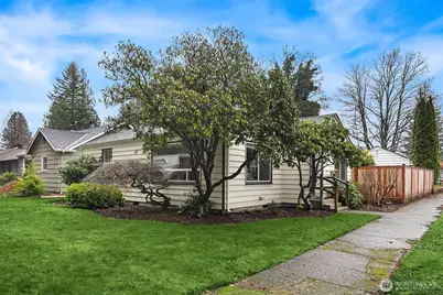 240 Janet Ave N, North Bend, WA 98045 - Photo 1