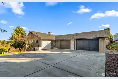 10010 Lakemont Avenue, Lake Stevens, WA 98258 - Photo 1