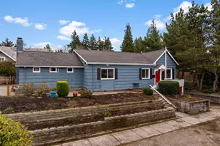 3215 N Tyler St, Tacoma, WA 98407 - Photo 1