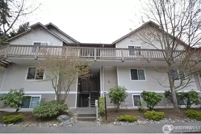 11527 Hwy99 #E304, Everett, WA 98204 - Photo 1