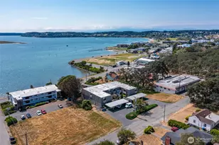 1199 SE 9th Ave, Oak Harbor, WA 98277 - Photo 1