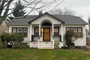 3219 39th Ave SW, Seattle, WA 98116 - Photo 1