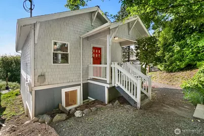 2323 12th Avenue S, Seattle, WA 98144 - Photo 1