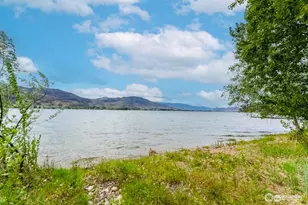 450 Eastlake Shores, Oroville, WA 98844 - Photo 1