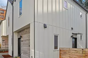10344 Wallingford Ave N, Seattle, WA 98133 - Photo 1