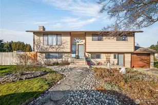 2149 NE 1st St, East Wenatchee, WA 98802 - Photo 1