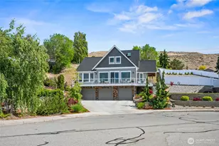 719 19th St NE, East Wenatchee, WA 98802 - Photo 1