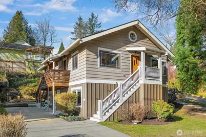 5217 5th Avenue NE, Seattle, WA 98105 - Photo 1